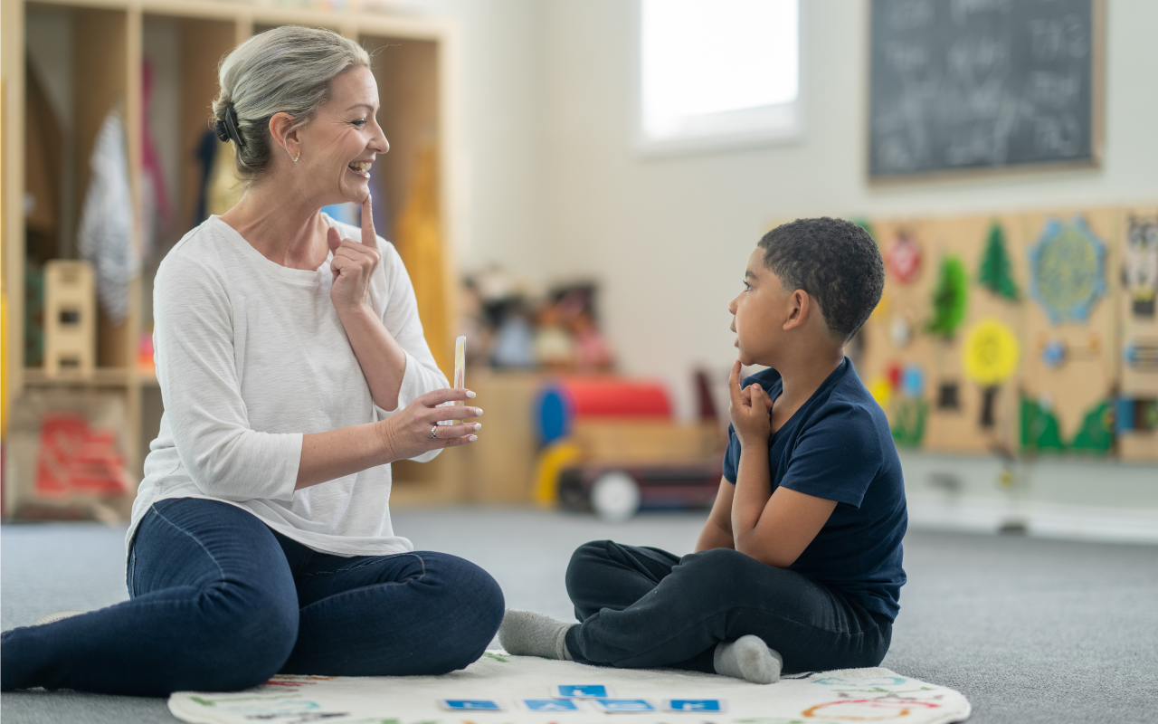 //www.genevacentre.ca/_imc/programs/s98806/sgfi22933/0/0/program_image_talk-play-connect.png